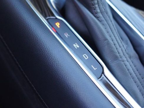 Used 2016 Chevrolet Malibu Premier image 30