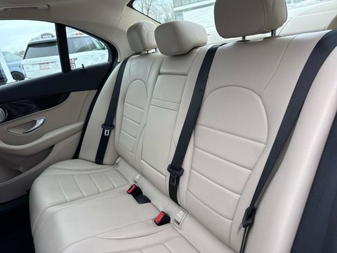 Used 2017 Mercedes-Benz C 300 4MATIC Sedan image 29