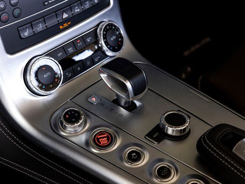 Used 2012 Mercedes-Benz SLS AMG Base image 19