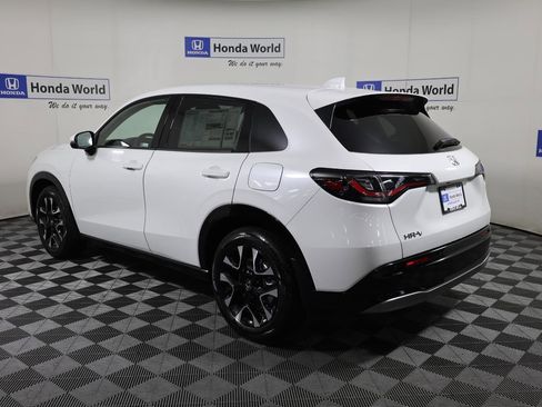 New 2026 Honda HR-V EX-L image 8