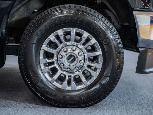 Used 2021 Ford F250 XLT w/ XLT Premium Package image 23