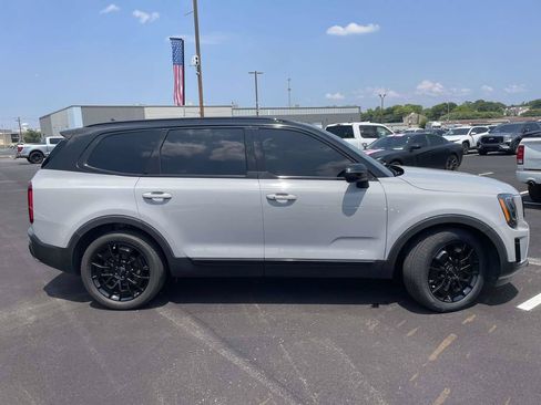 Used 2021 Kia Telluride EX w/ EX Premium Package AWD/4WD image 2