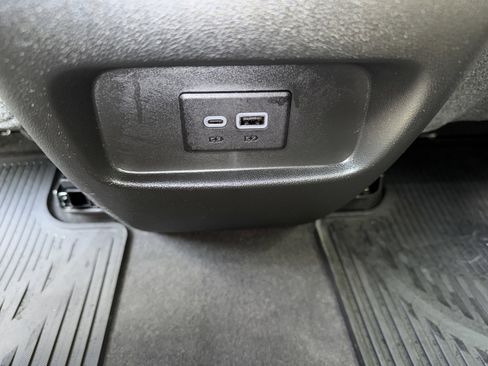 Certified 2024 Cadillac XT5 Premium Luxury w/ Platinum Package image 22