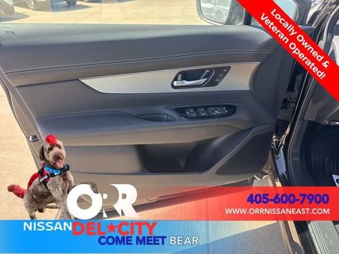 New 2025 Nissan Murano SL AWD/4WD image 15