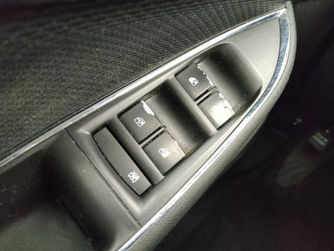Used 2018 Chevrolet Cruze LT FWD image 27
