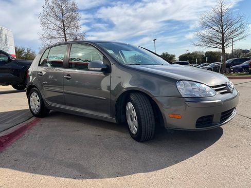 Used 2009 Volkswagen Rabbit S image 5