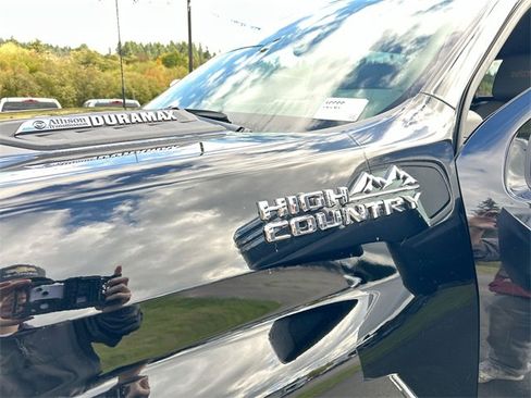 New 2025 Chevrolet Silverado 3500 High Country w/ Technology Package image 33