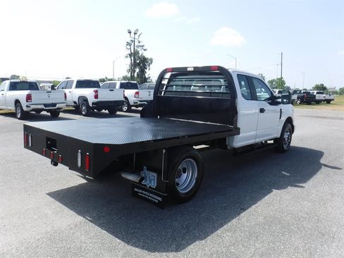 Used 2017 Ford F350 XL w/ XL Value Package image 3