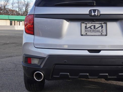 Used 2022 Honda Passport EX-L image 16