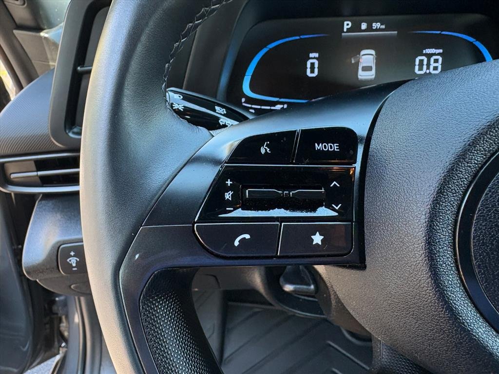Certified 2025 Hyundai Elantra Sport FWD image 11