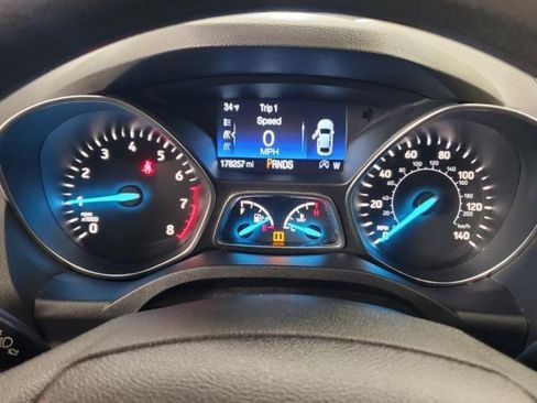 Used 2017 Ford Escape SE image 20