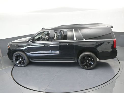 Used 2020 Chevrolet Suburban LT image 51