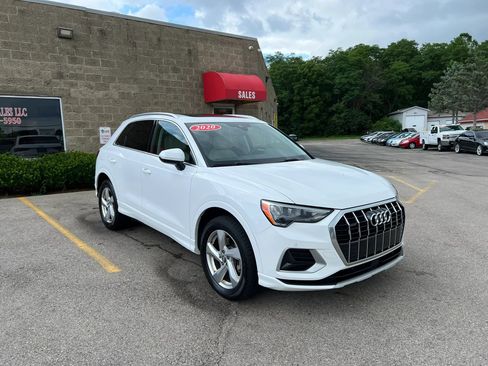 Used 2020 Audi Q3 2.0T Premium w/ Convenience Package AWD/4WD image 3