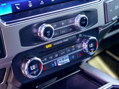 Used 2022 Ford F350 Lariat w/ Lariat Value Package image 16