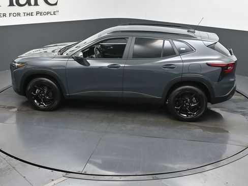 Used 2026 Chevrolet Trax LT w/ Driver Confidence Package FWD image 44