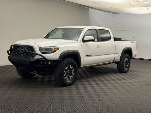 Used 2023 Toyota Tacoma TRD Off-Road w/ Technology Package AWD/4WD image 1