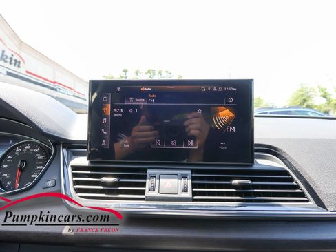 Used 2023 Audi Q5 2.0T Premium w/ Convenience Package AWD/4WD image 28