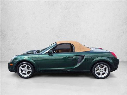 Used 2002 Toyota MR2 RWD image 9