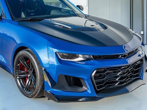 Used 2023 Chevrolet Camaro ZL1 image 2
