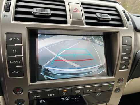 Used 2021 Lexus GX 460 w/ Accessory Package image 18