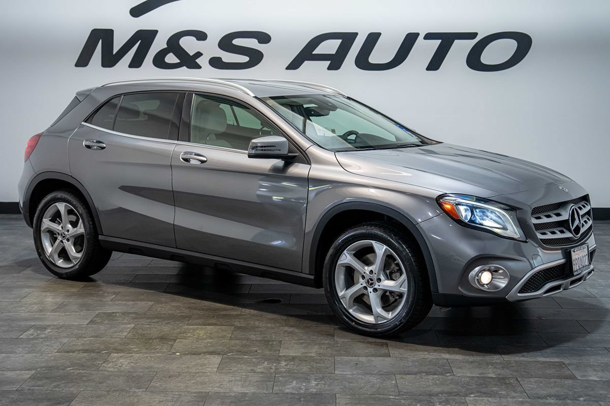Used 2020 Mercedes-Benz GLA 250 4MATIC w/ Premium Package image 7