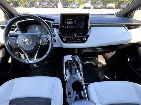 Used 2024 Toyota Corolla SE w/ SE Package image 15