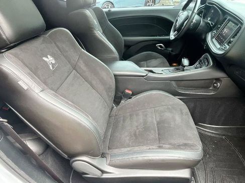Used 2022 Dodge Challenger R/T Scat Pack RWD image 25