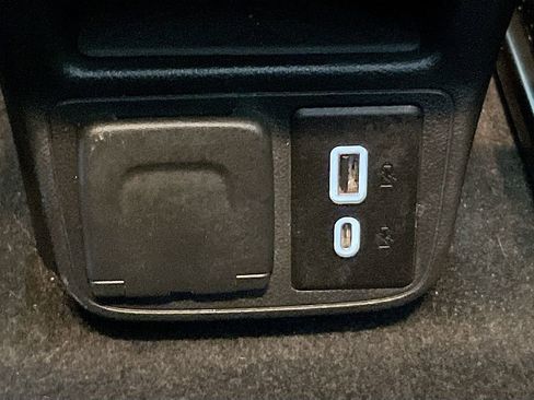 Used 2023 Chevrolet TrailBlazer LT w/ Convenience Package image 24