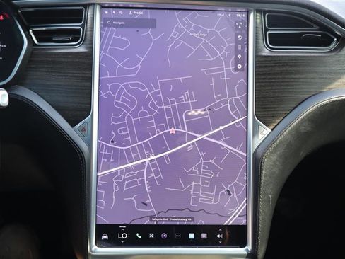 Used 2016 Tesla Model X 90D image 18