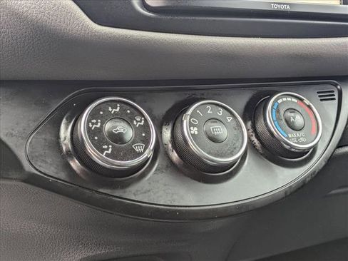 Used 2017 Toyota Yaris L w/ Carpet Mat Package image 14