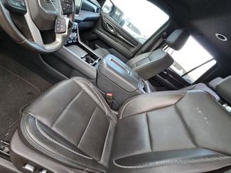 Used 2022 GMC Yukon Denali video 2