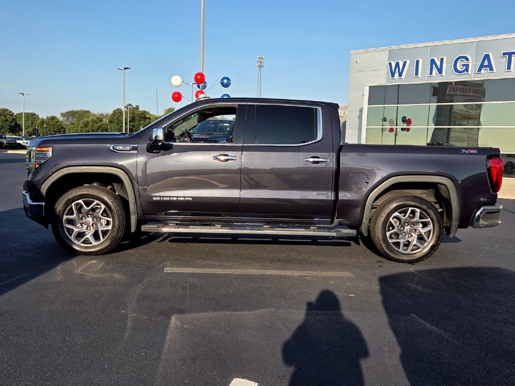 Used 2023 GMC Sierra 1500 SLT w/ SLT Premium Package AWD/4WD image 2