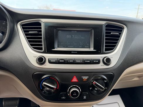 Used 2019 Hyundai Accent SE image 16