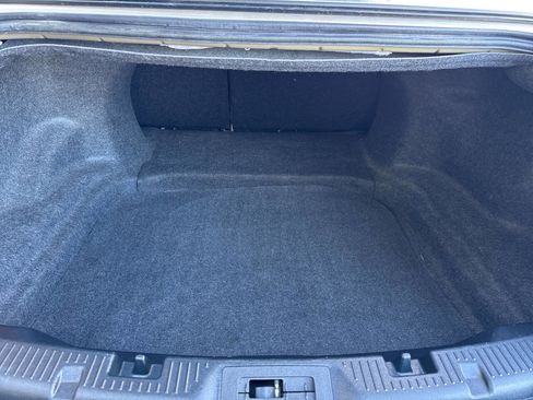 Used 2017 Ford Taurus SEL w/ Equipment Group 201A image 18