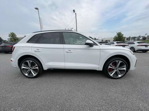 Certified 2025 Audi Q5 2.0T Premium Plus AWD/4WD image 8