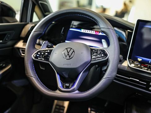 New 2026 Volkswagen Golf image 22