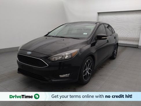 Used 2017 Ford Focus SEL image 1