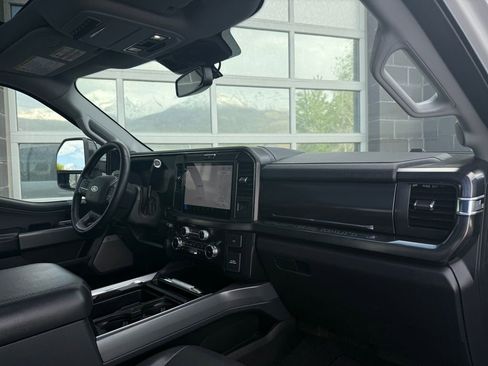 Used 2025 Ford F350 Lariat AWD/4WD image 25