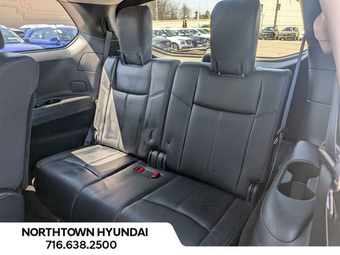 Used 2019 Nissan Pathfinder SL AWD/4WD image 36