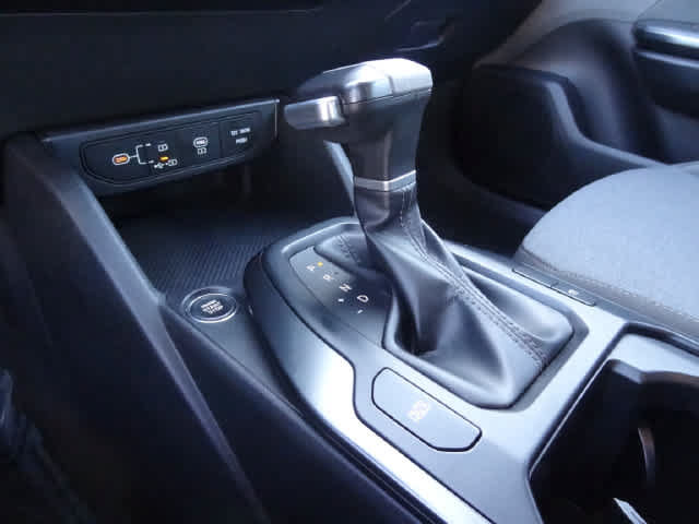 Used 2025 Kia K4 FWD image 26