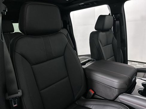 New 2026 Chevrolet Suburban RST w/ RST Capability Package image 29