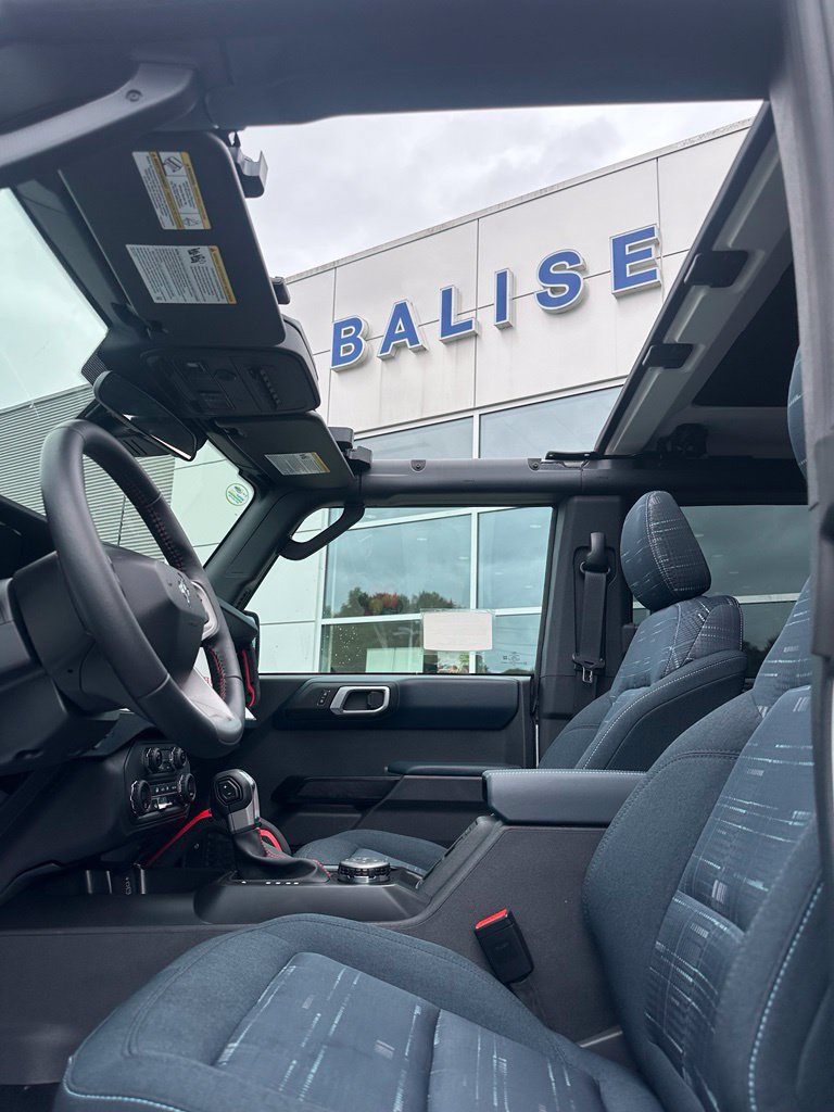 Used 2026 Ford Bronco Heritage Edition AWD/4WD image 3