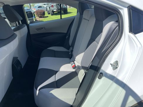 Used 2023 Toyota Corolla LE image 30