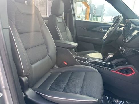 Used 2023 Chevrolet TrailBlazer RS w/ Convenience Package AWD/4WD image 16