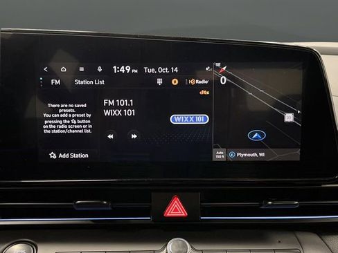 Used 2025 Hyundai Elantra SEL image 17