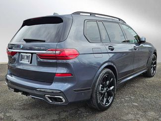Used 2019 BMW X7 xDrive50i w/ M Sport Package video 3