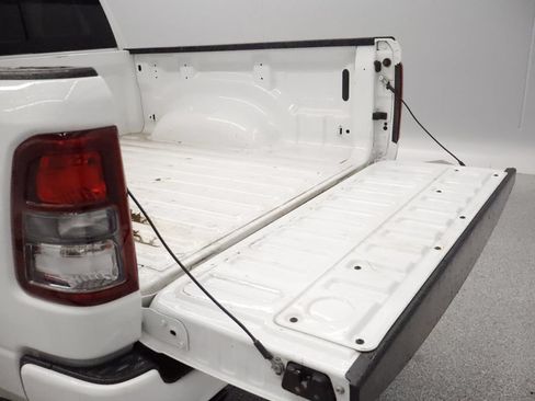 Used 2024 RAM 1500 Big Horn AWD/4WD image 17