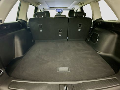 Used 2023 Jeep Grand Cherokee 4WD 4xe image 29