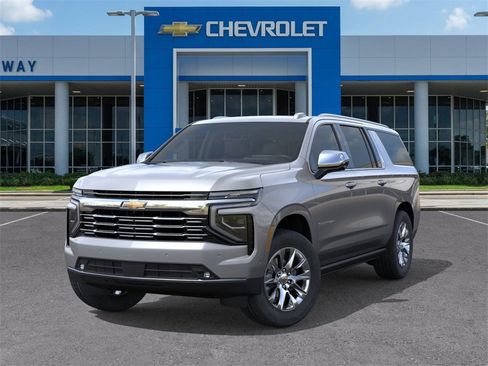 New 2026 Chevrolet Suburban Premier image 6