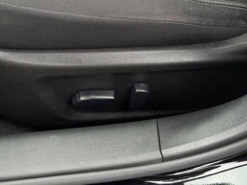 Used 2025 Nissan Altima 2.5 SV FWD image 23